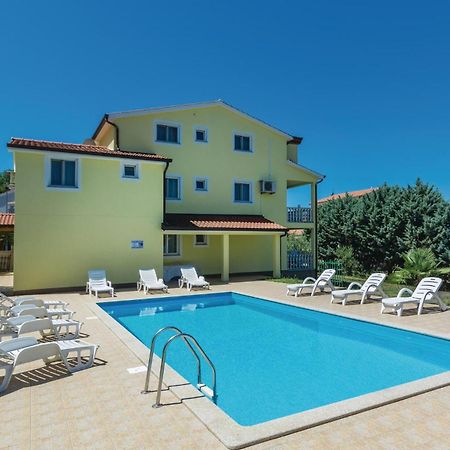 1 Bedroom Beautiful Apartment In Porec Exterior photo