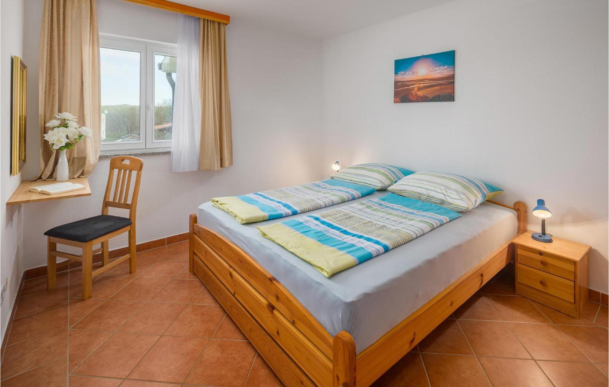 1 Bedroom Beautiful Apartment In Porec Exterior photo
